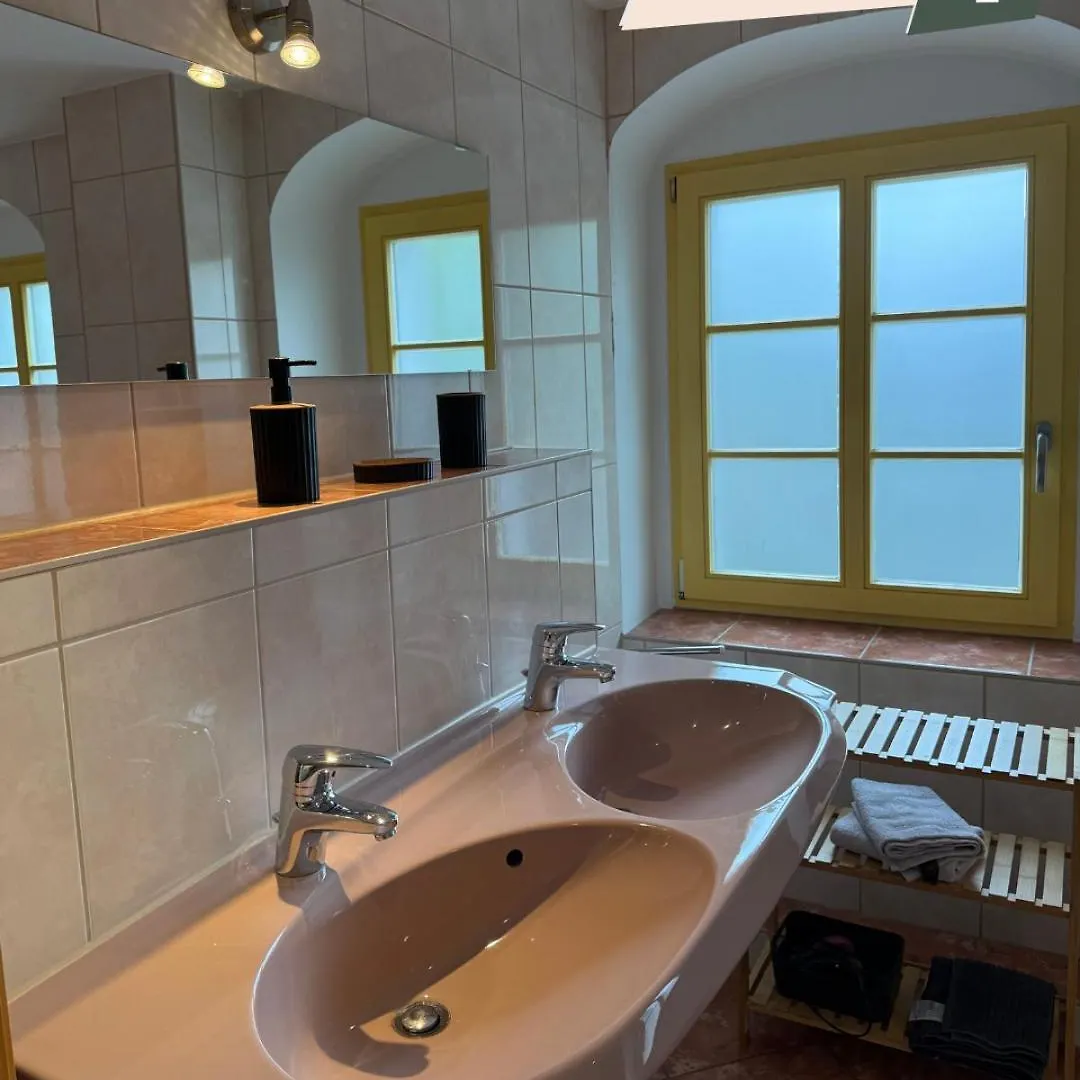 Apartment Ferienwohnung im Bürgergarten Radebeul